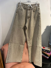 Carica l'immagine nel visualizzatore di Gallery, Susy Mix Jeans palazzo
