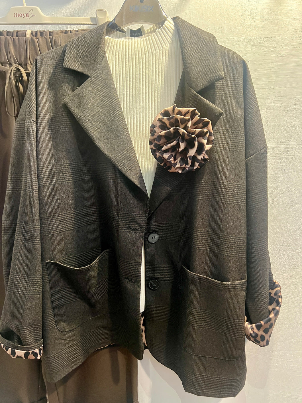 Susy Mix Giacca con fiore