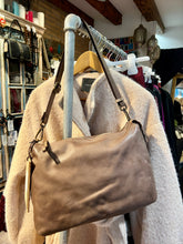 Carica l'immagine nel visualizzatore di Gallery, Bayside BS807
