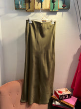 Carica l'immagine nel visualizzatore di Gallery, Linguette Raso
