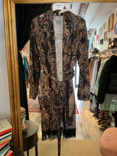 Carica l&#39;immagine nel visualizzatore di Gallery, Kimono con Frange
