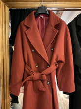 Carica l&#39;immagine nel visualizzatore di Gallery, Cappotto Doppiopetto con cintura
