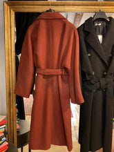 Carica l&#39;immagine nel visualizzatore di Gallery, Cappotto Doppiopetto con cintura
