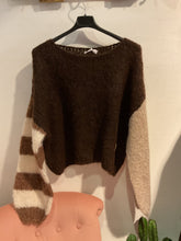 Carica l&#39;immagine nel visualizzatore di Gallery, Maglione Manica rigata
