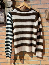 Carica l&#39;immagine nel visualizzatore di Gallery, Susy Mix Pull girocollo Rigato
