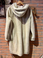 Carica l&#39;immagine nel visualizzatore di Gallery, Susy Mix Ecopelliccia cappuccio
