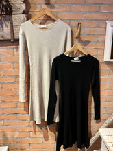 Carica l&#39;immagine nel visualizzatore di Gallery, Susy Mix Abito costina in Maglia
