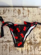Carica l&#39;immagine nel visualizzatore di Gallery, Susy Mix Bikini ciliegie
