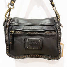Carica l&#39;immagine nel visualizzatore di Gallery, Pochette Bayside84 422
