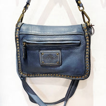 Carica l&#39;immagine nel visualizzatore di Gallery, Pochette Bayside84 422
