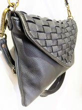 Carica l&#39;immagine nel visualizzatore di Gallery, Pochette Bayside84 415

